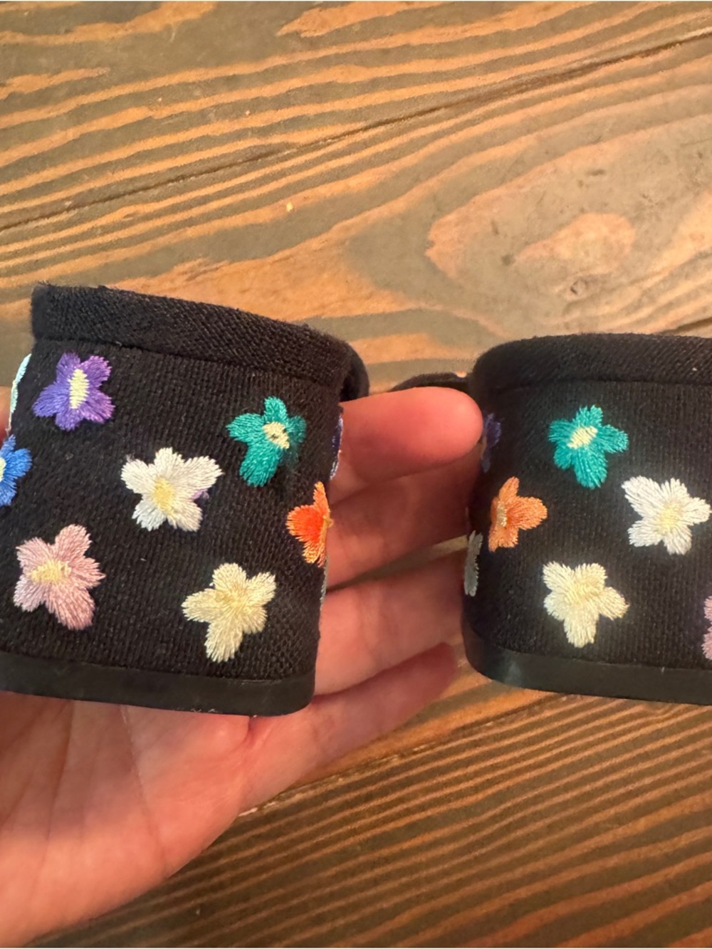 Larroudé Brigitte Mules Floral Embroidered Black Size 7 NWOB MSRP $315 - Picture 5 of 5